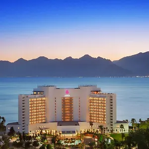 5* Hotel Akra