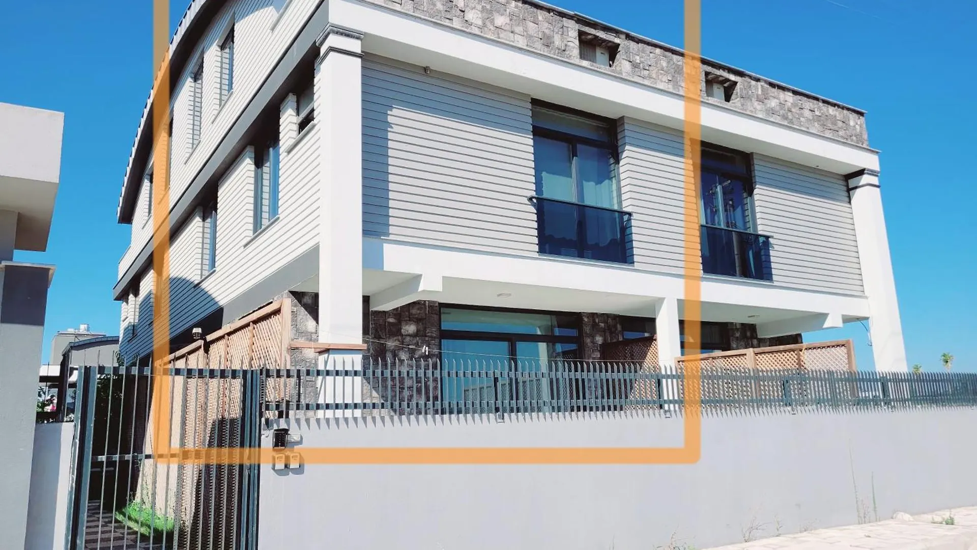 Oldskool Villas Close To Lara Beach Antalya